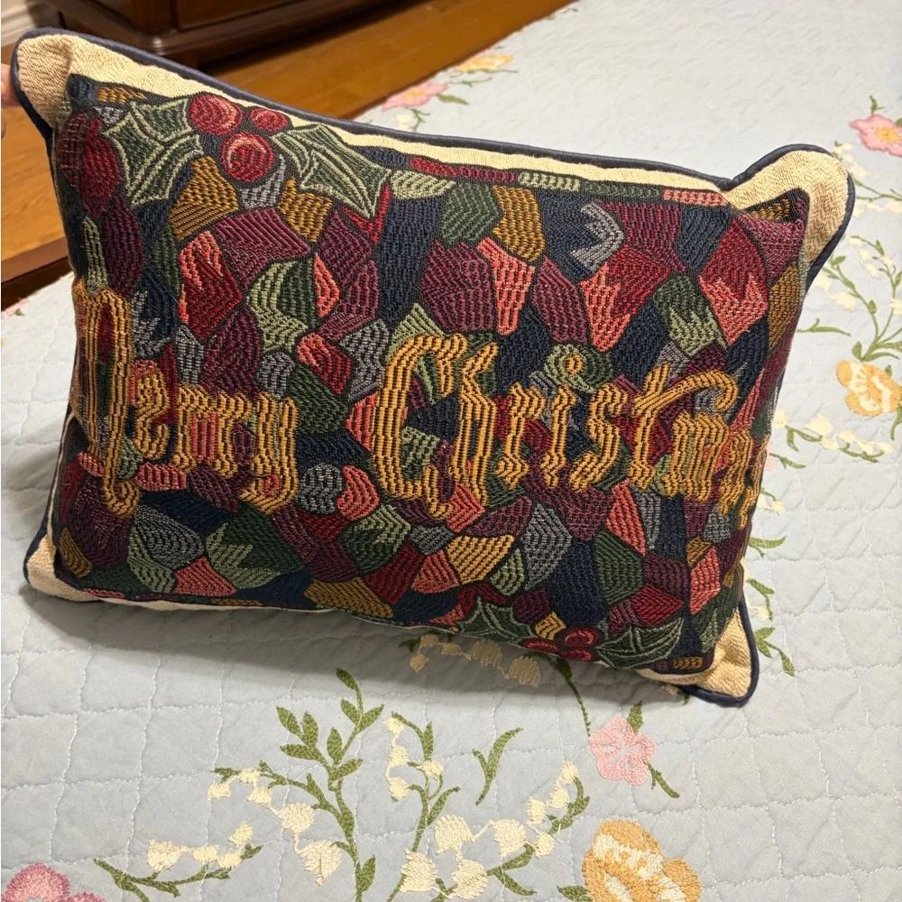 Vintage 90’s Festive Holiday PreOwned Pillow with Merry Christmas Design See Pic